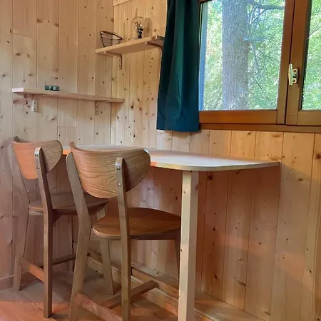 La Garenne Germain Nocleg ze śniadaniem *